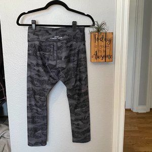 Lorna Jane Leggings Yoga Pants Camouflage XS